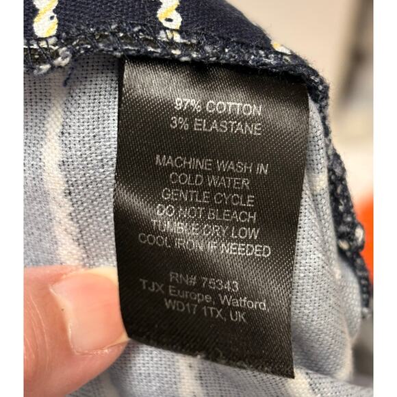 Cynthia Rowley Navy Blue Sailor Shorts, Nautical Buttons, Cotton, Women's Size 4 - Picture 4 of 4